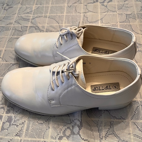 Tip Top Kids Sonoma White Matte Tuxedo Shoes - Picture 2 of 4